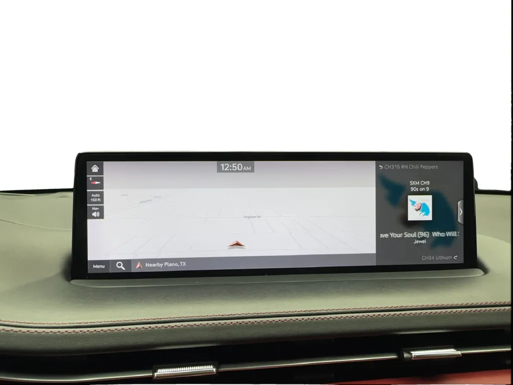 Genesis GV70 photo 56