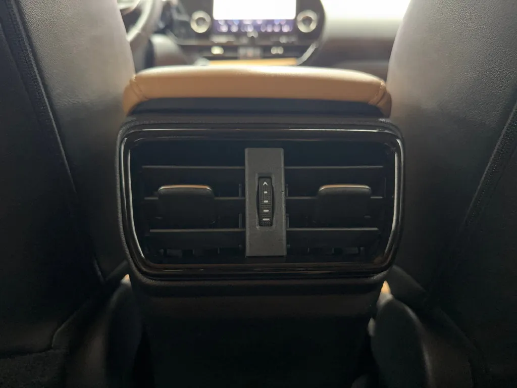 Lexus NX photo 34