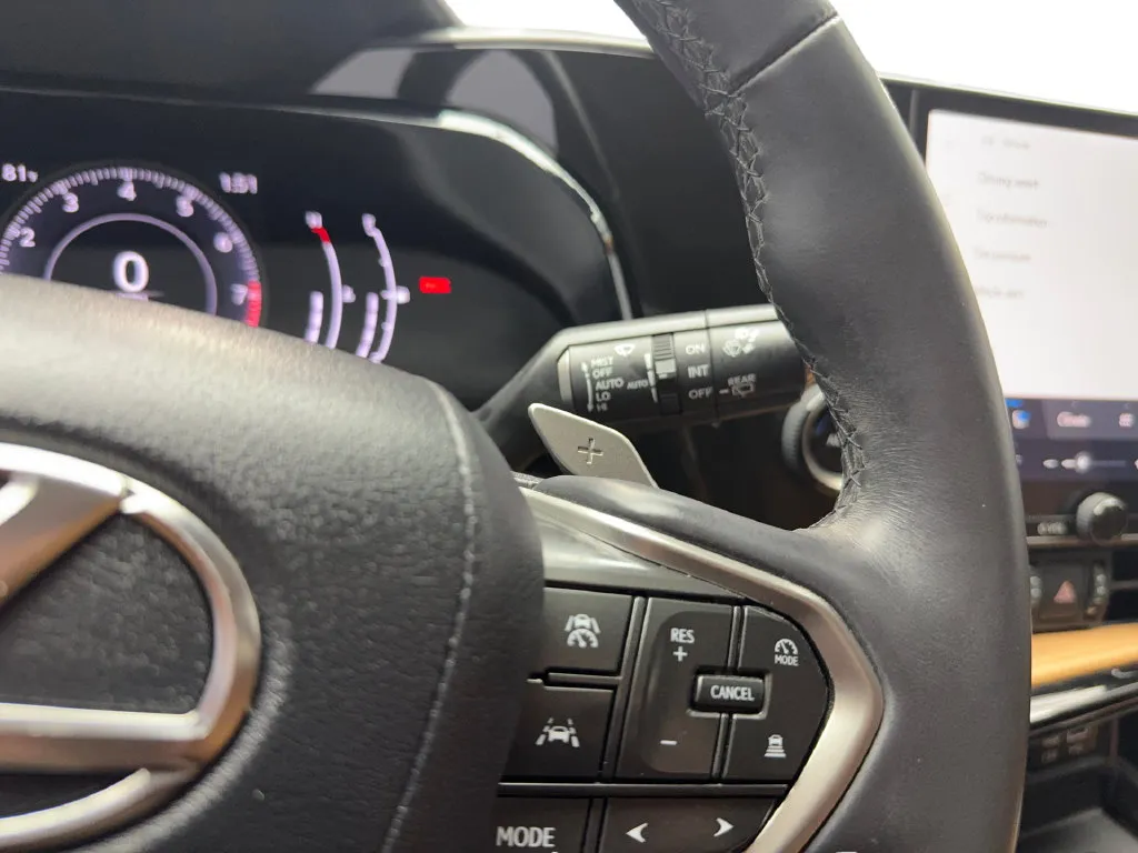Lexus NX photo 41