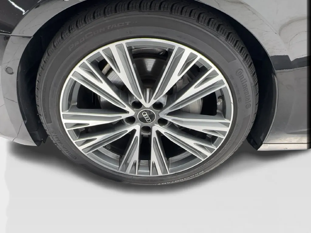 Audi A6 photo 15