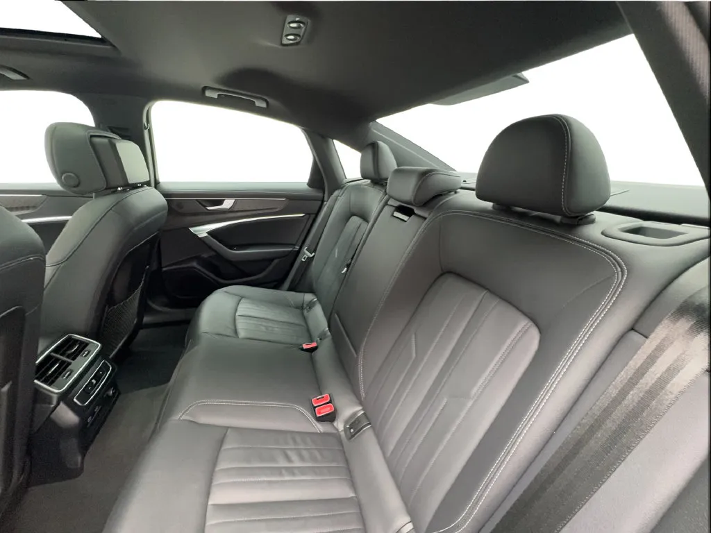 Audi A6 photo 28