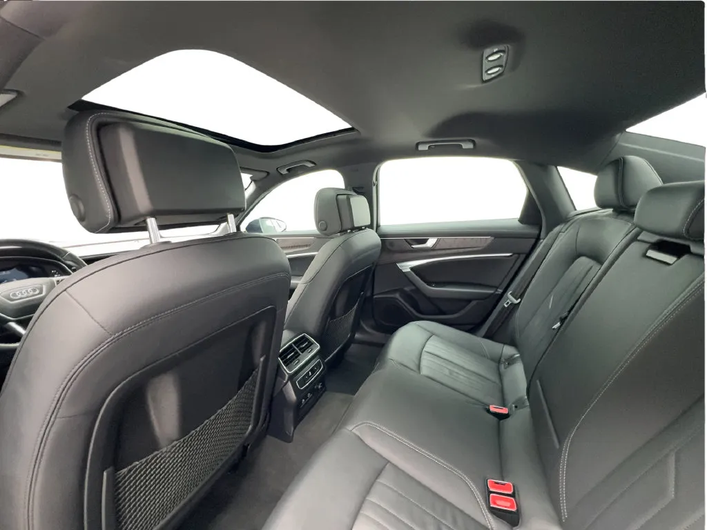 Audi A6 photo 27