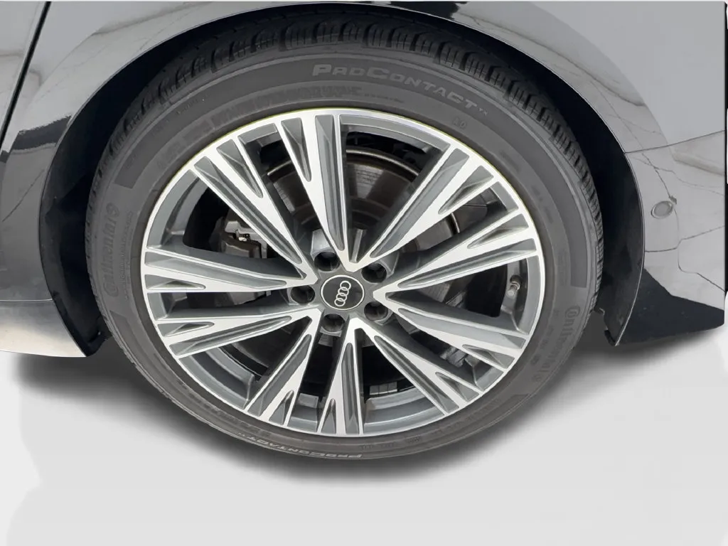 Audi A6 photo 14