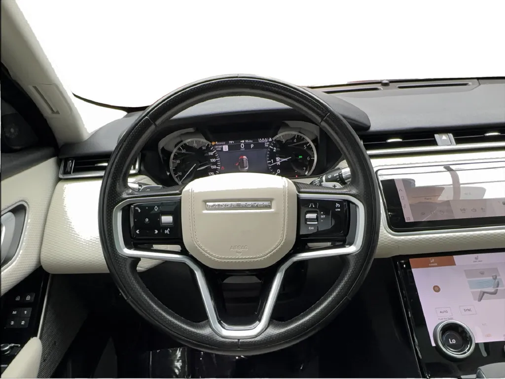Land Rover Range Rover Velar photo 41