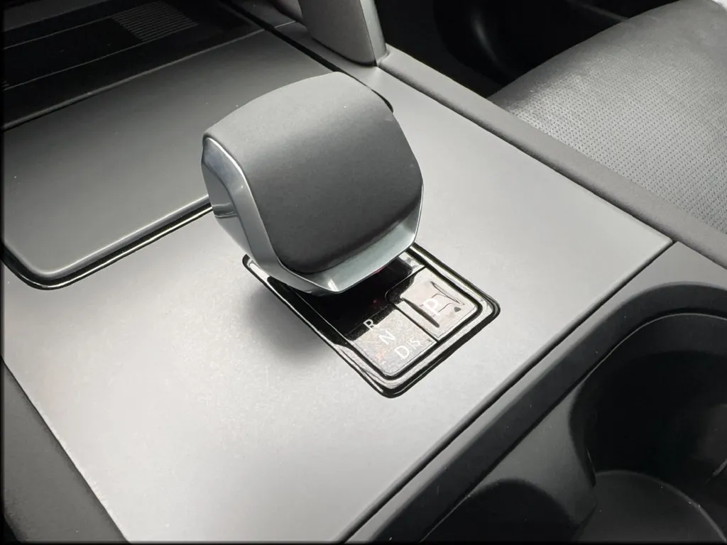 Land Rover Discovery Sport photo 45
