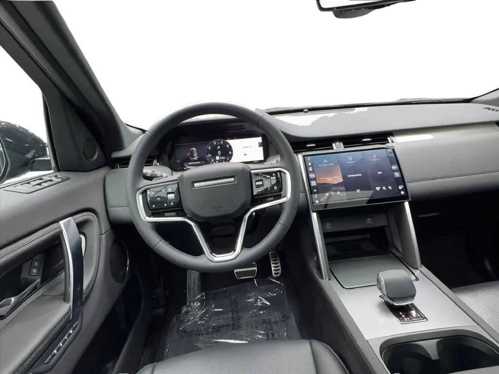 Land Rover Discovery Sport photo 36