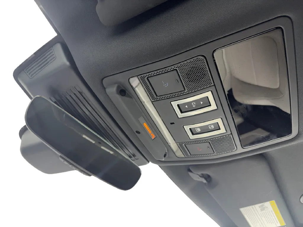 Jaguar F-PACE photo 44