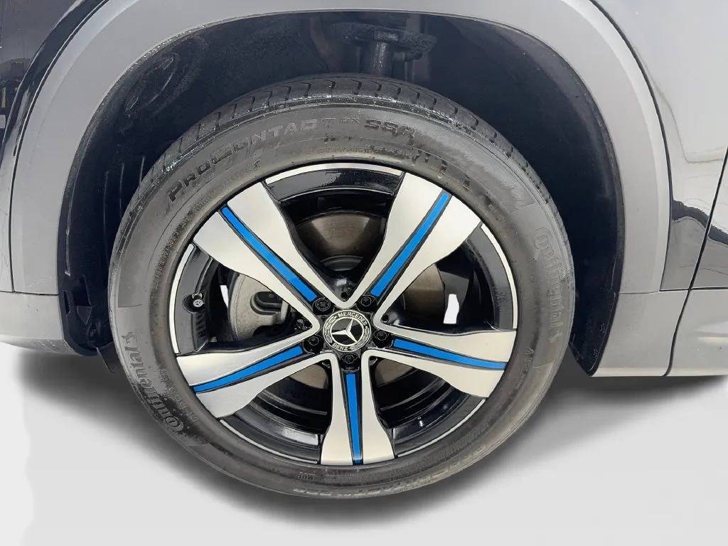 Mercedes-Benz EQB photo 12