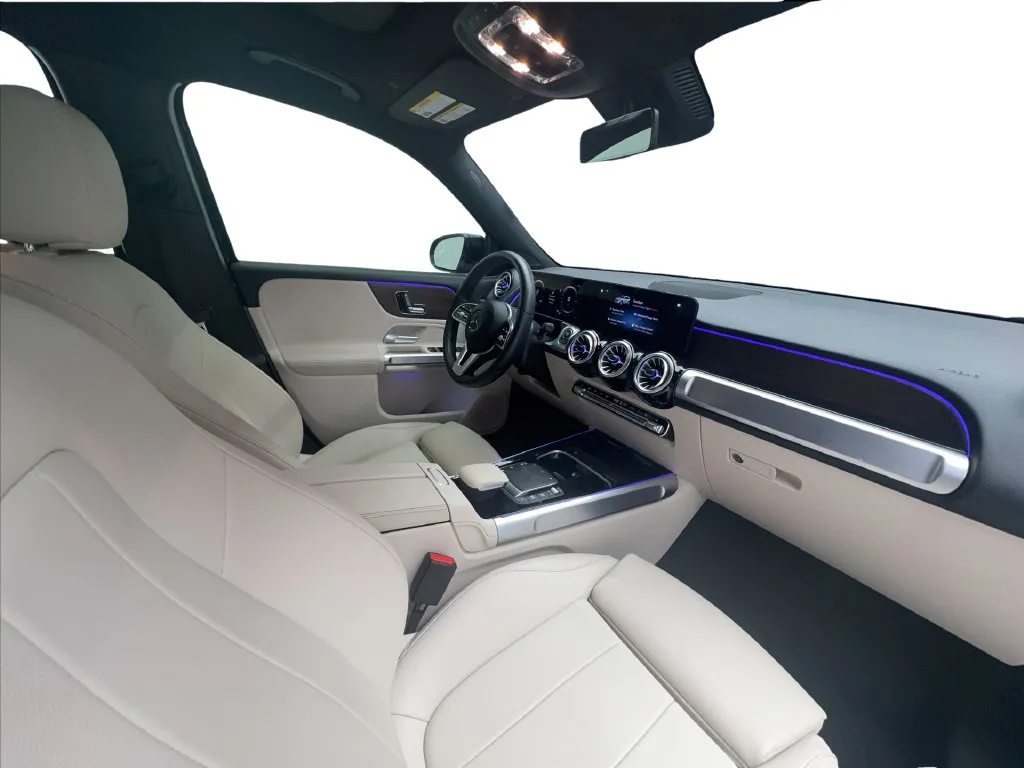 Mercedes-Benz EQB photo 30