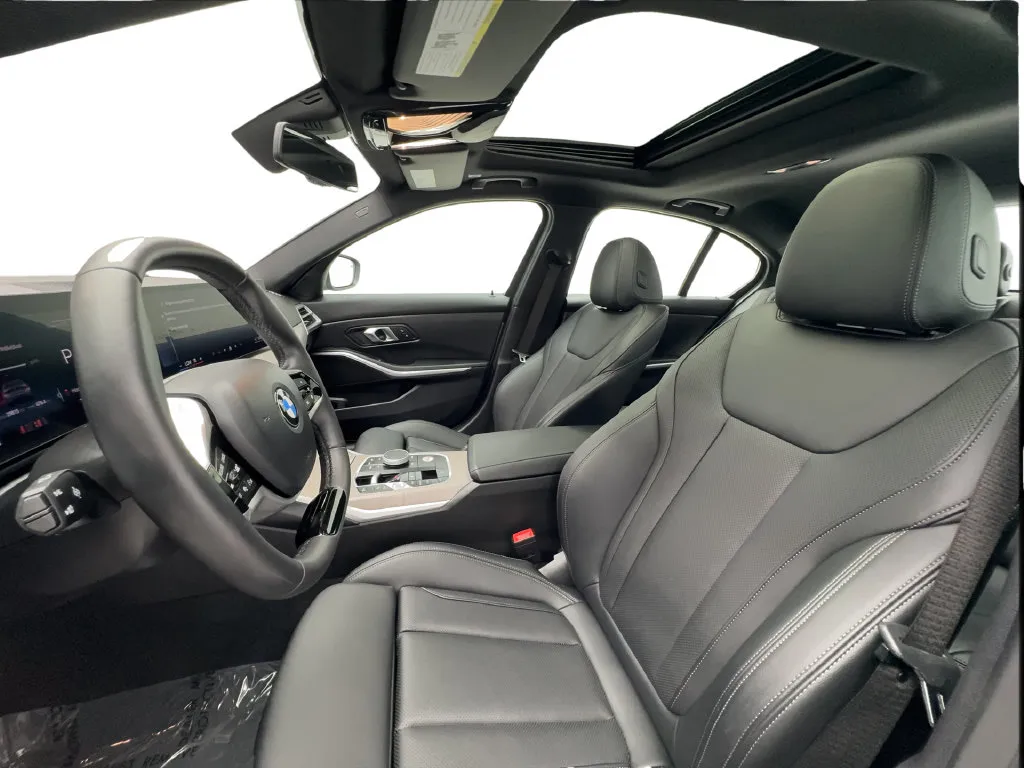 BMW 3 Series photo 21
