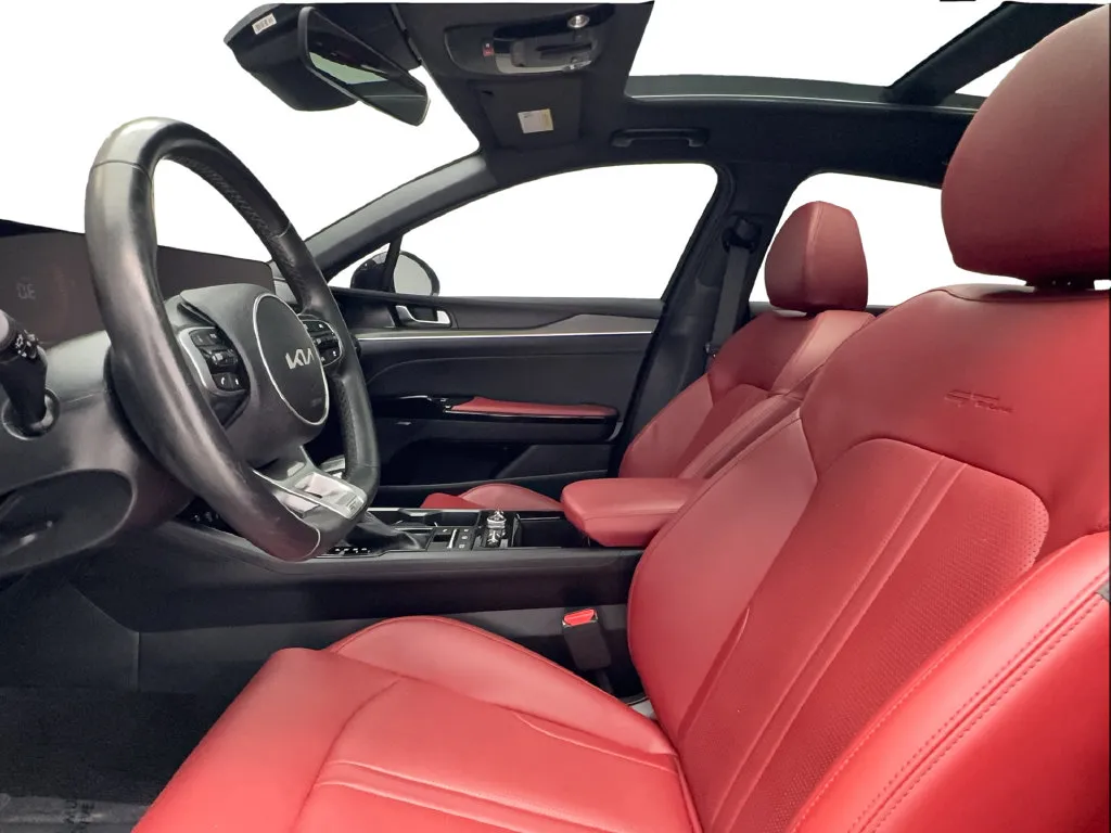 Kia K5 photo 21