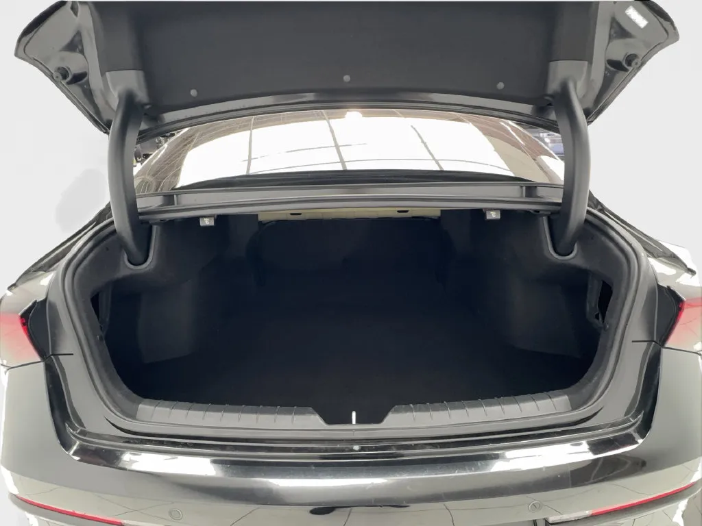 Kia K5 photo 18