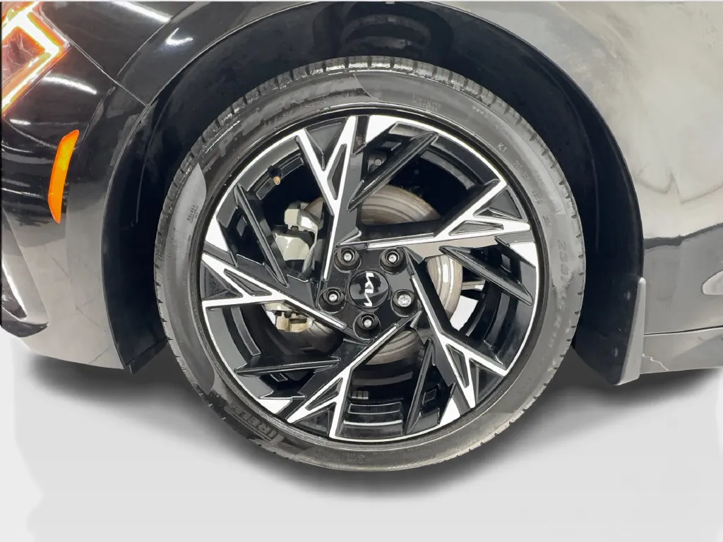 Kia K5 photo 14