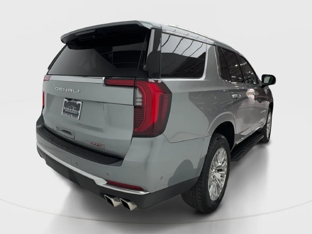 GMC Yukon photo 10