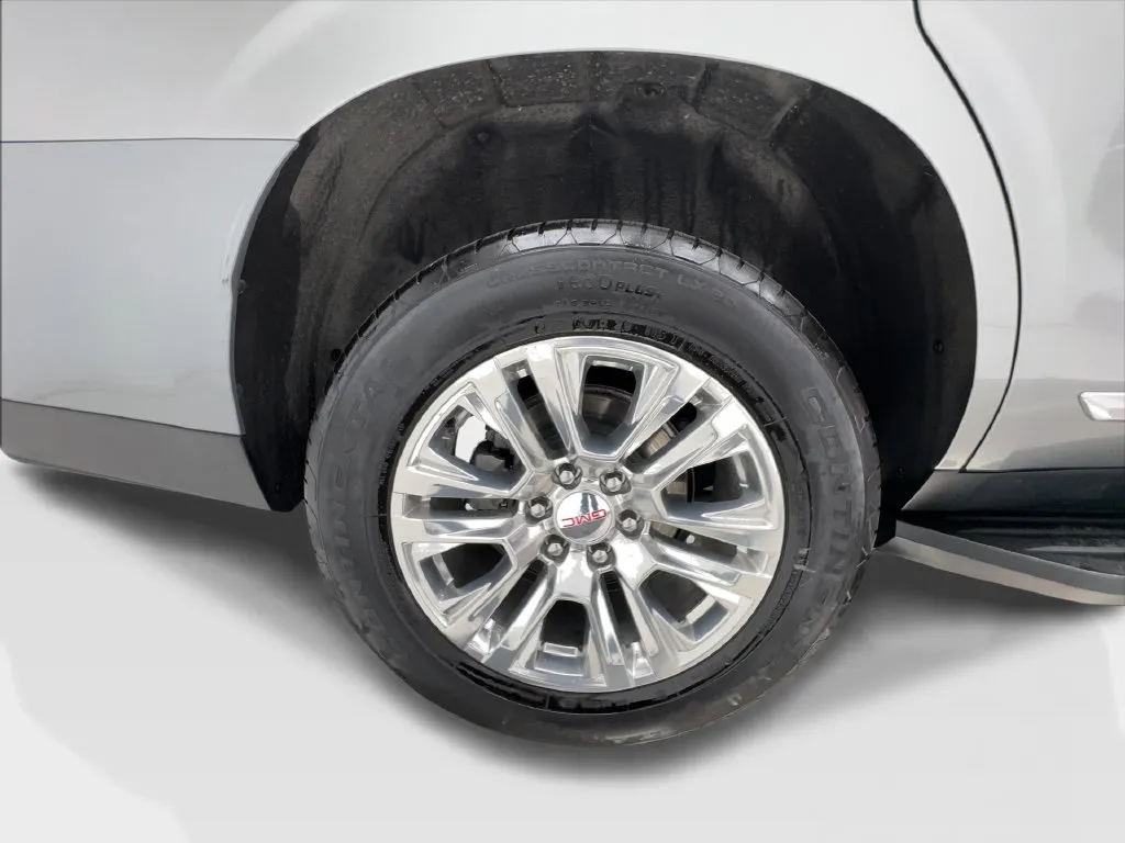 GMC Yukon photo 14