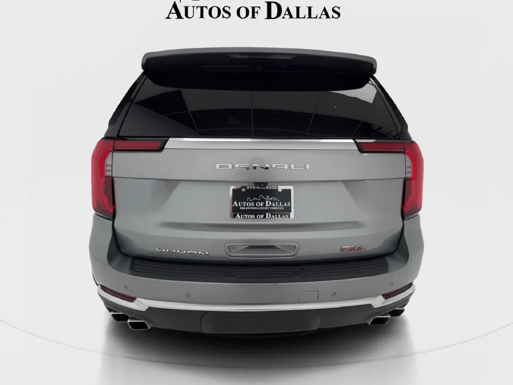 GMC Yukon photo 8
