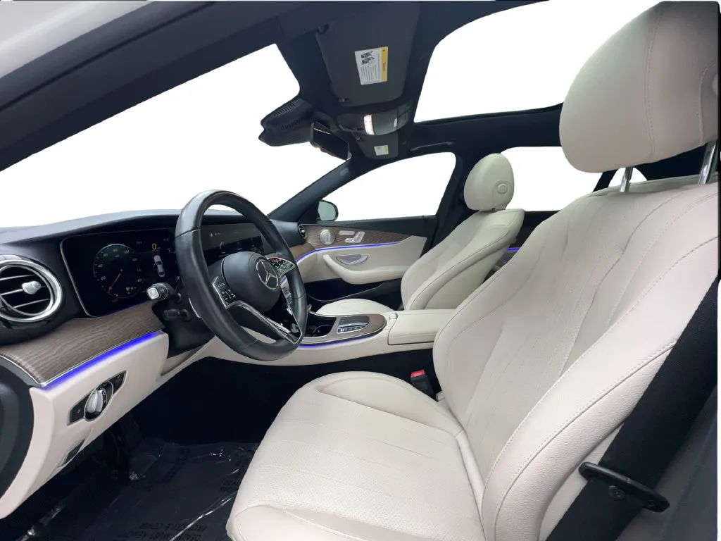 Mercedes-Benz E-Class photo 21