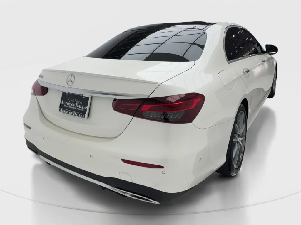 Mercedes-Benz E-Class photo 8