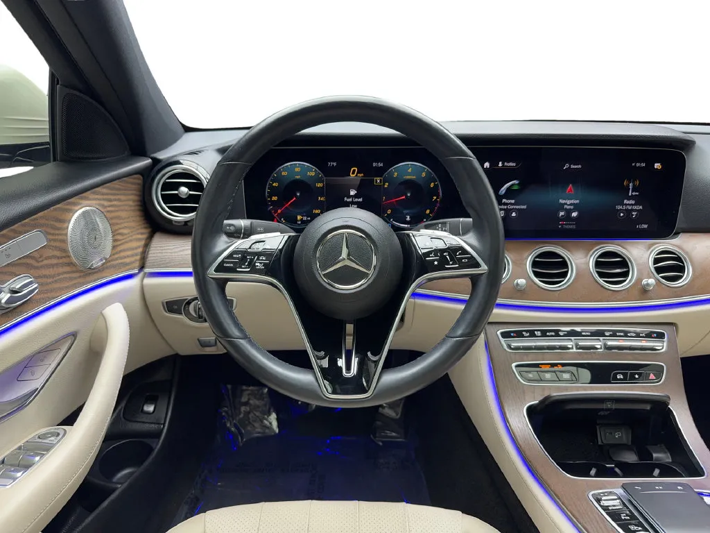 Mercedes-Benz E-Class photo 34