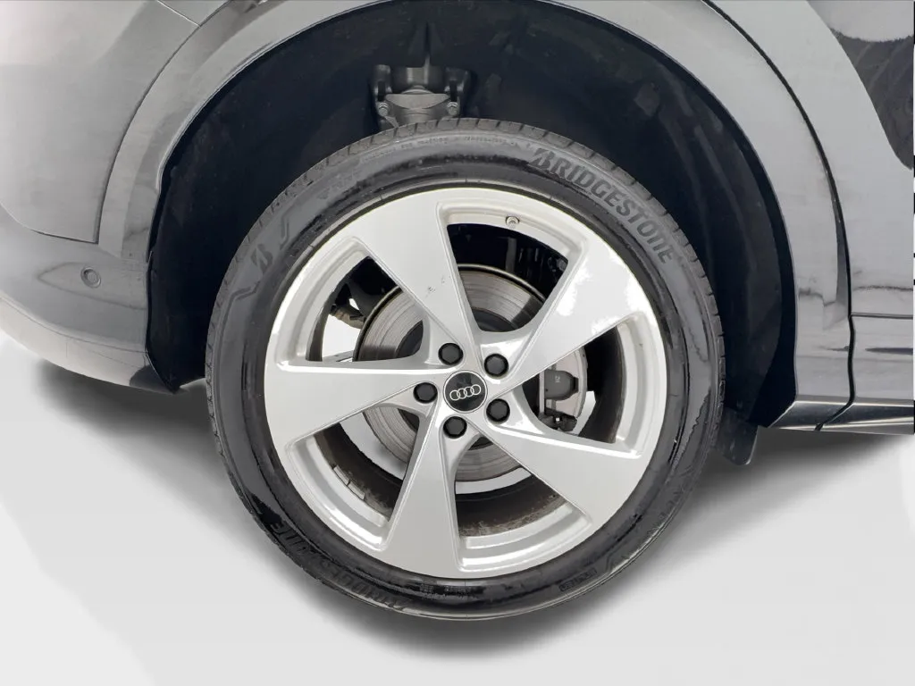 Audi Q5 photo 15