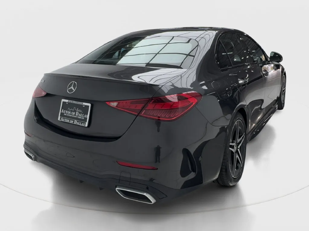 Mercedes-Benz C-Class photo 8