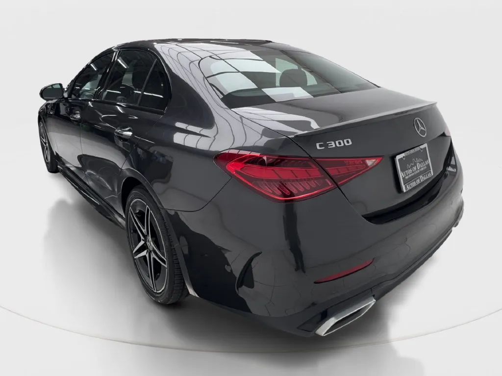 Mercedes-Benz C-Class photo 6