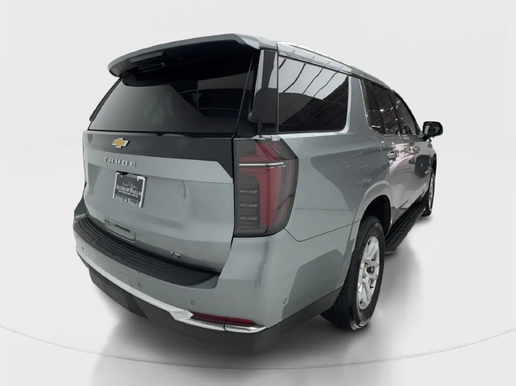 Chevrolet Tahoe photo 11