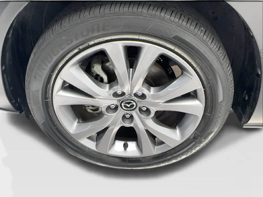 Mazda CX-30 photo 15