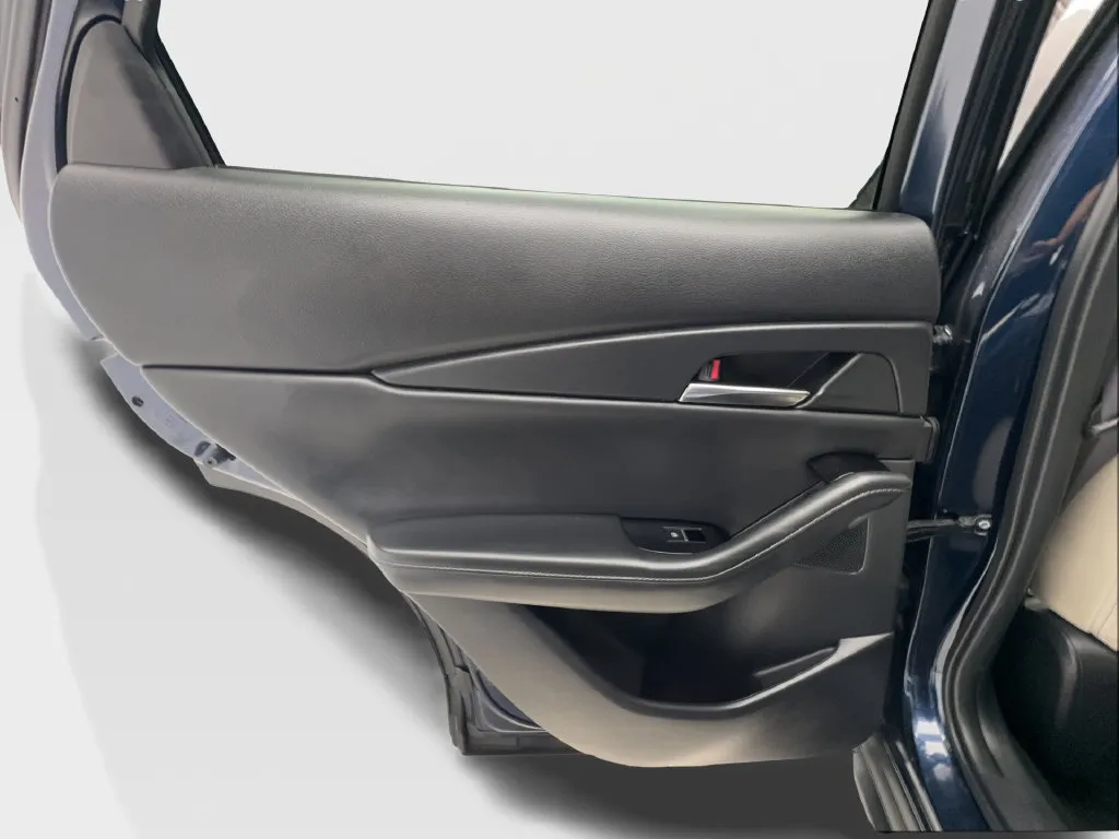 Mazda CX-30 photo 29