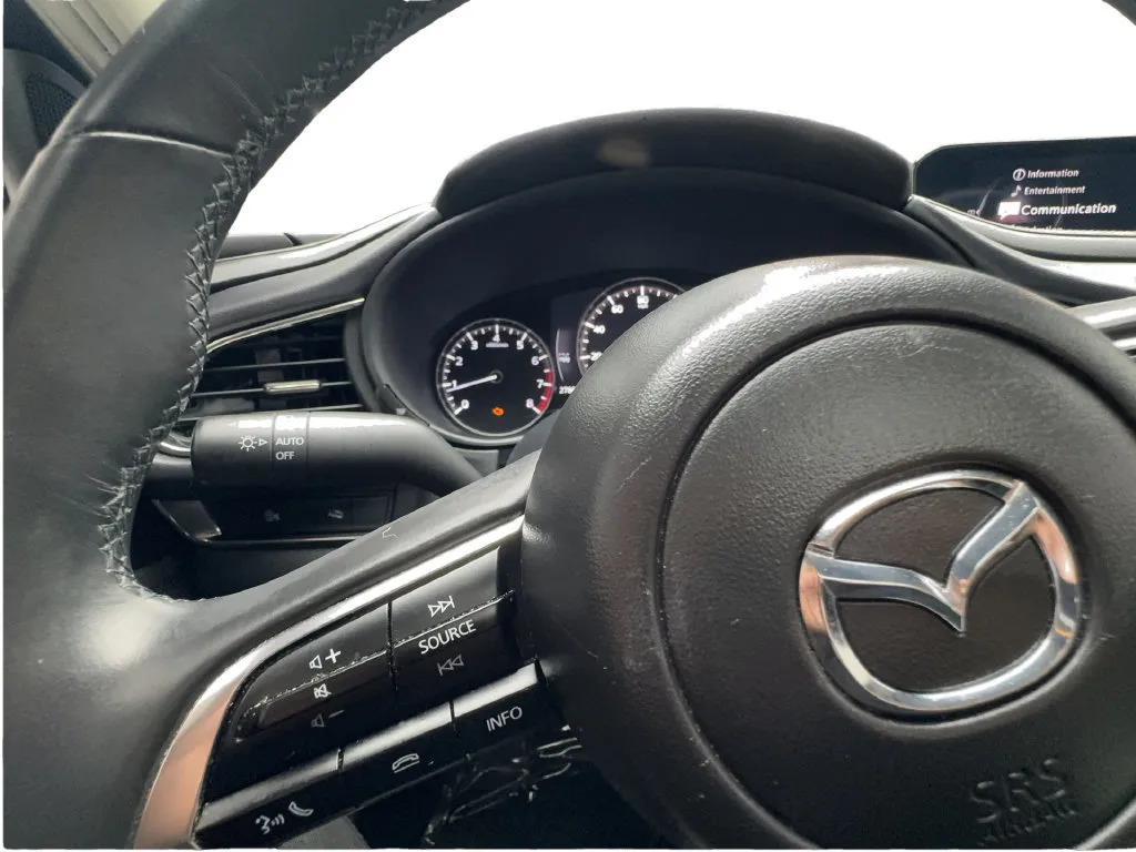 Mazda CX-30 photo 45