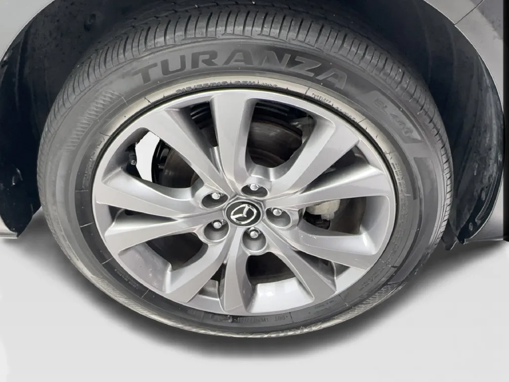 Mazda CX-30 photo 16