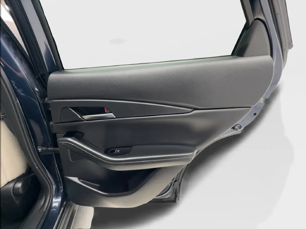 Mazda CX-30 photo 33