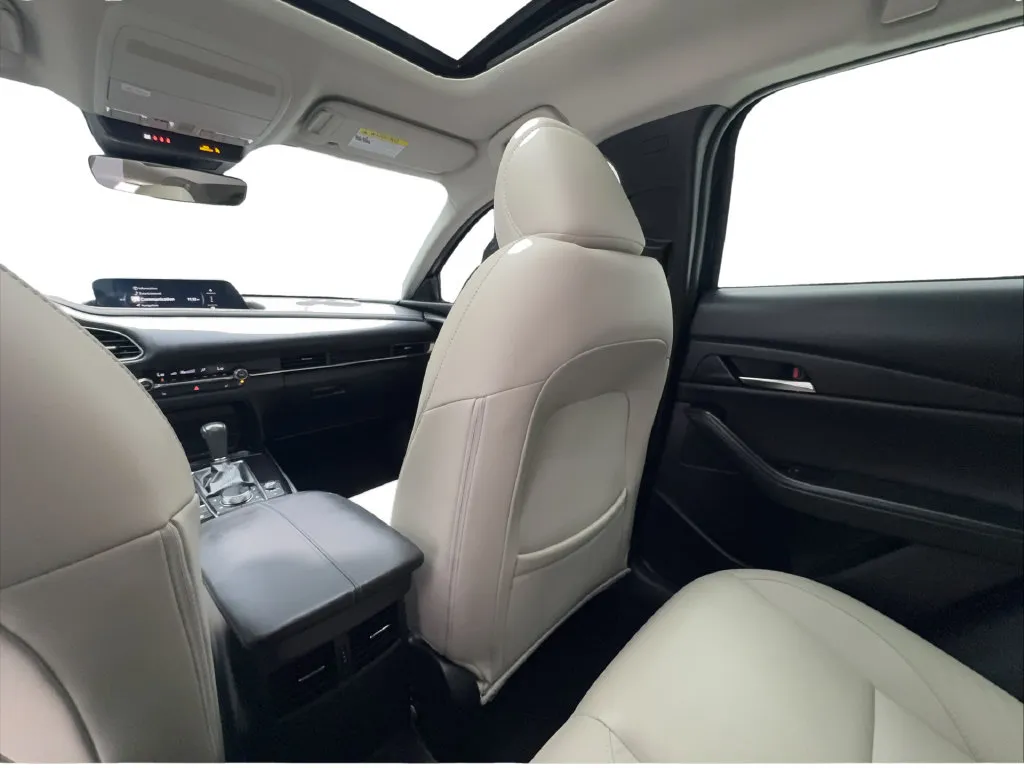 Mazda CX-30 photo 42