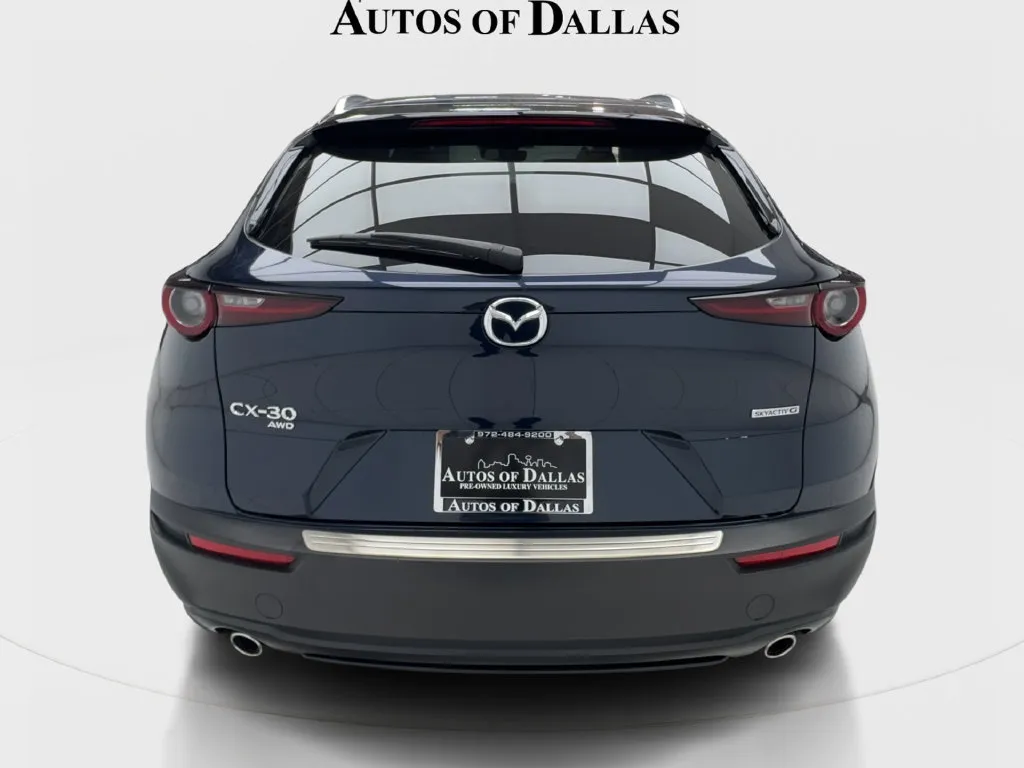 Mazda CX-30 photo 10