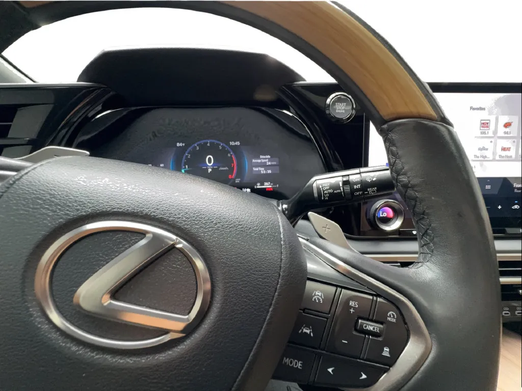Lexus RX photo 46