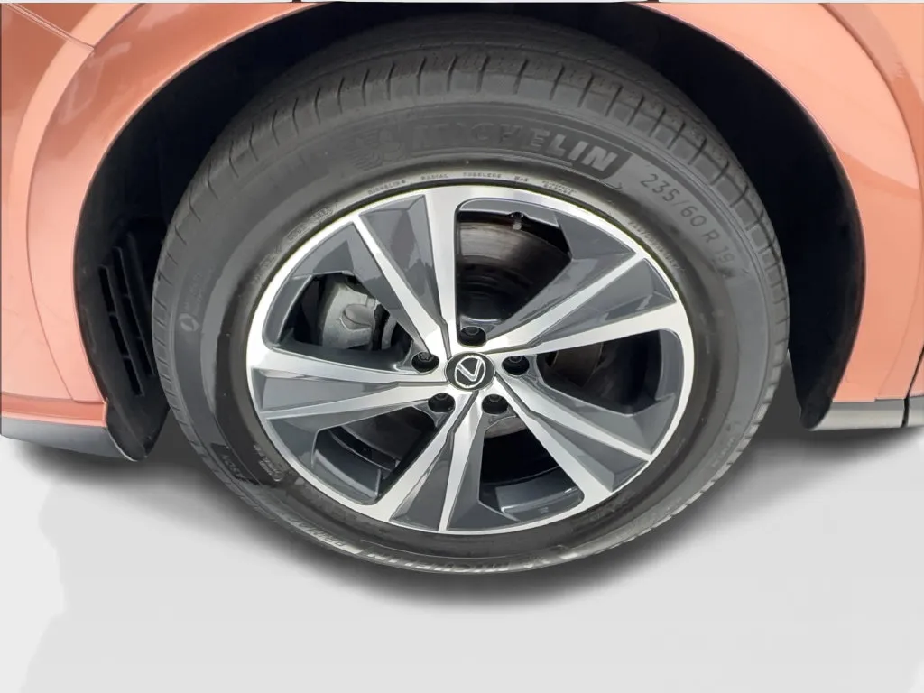 Lexus RX photo 15