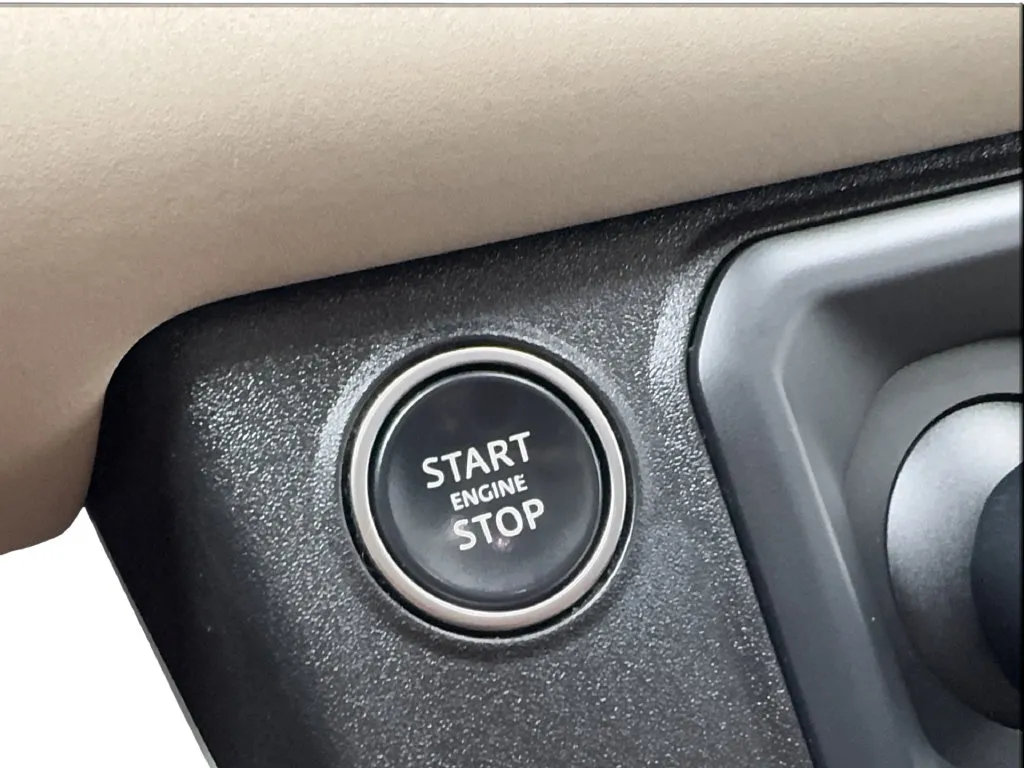 Land Rover Defender photo 59