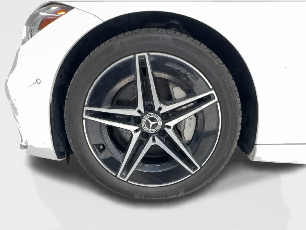 Mercedes-Benz C-Class photo 12