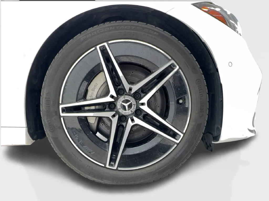 Mercedes-Benz C-Class photo 14