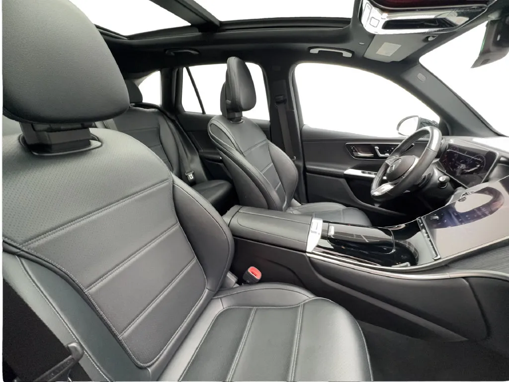 Mercedes-Benz GLC photo 32