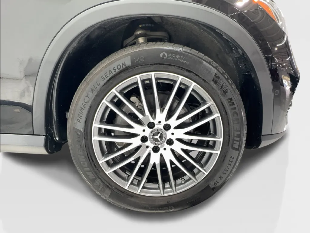Mercedes-Benz GLC photo 16