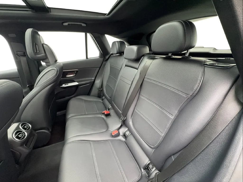 Mercedes-Benz GLC photo 25