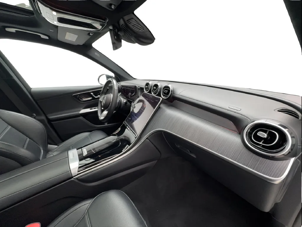 Mercedes-Benz GLC photo 33