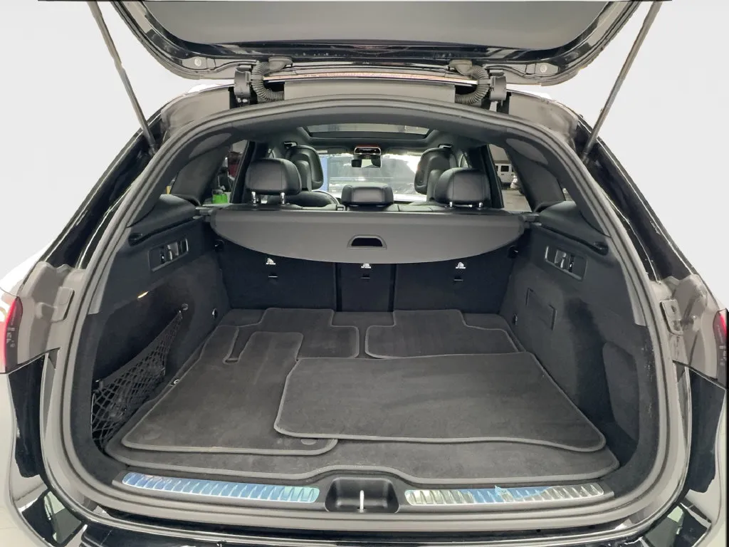 Mercedes-Benz GLC photo 18