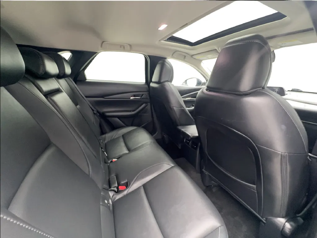 Mazda CX-30 photo 25