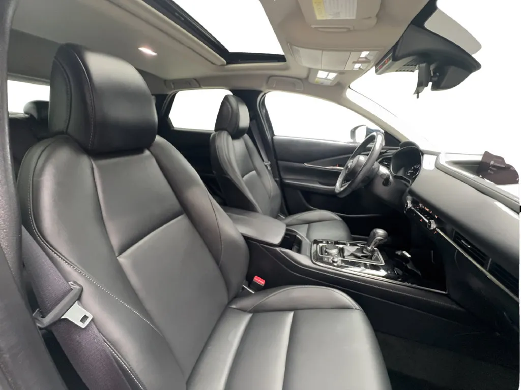 Mazda CX-30 photo 27