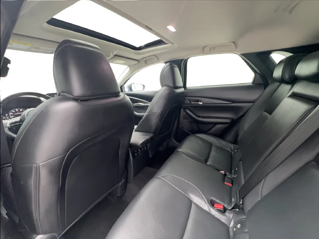 Mazda CX-30 photo 21