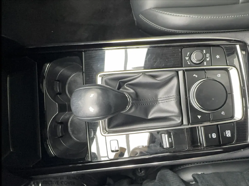 Mazda CX-30 photo 44