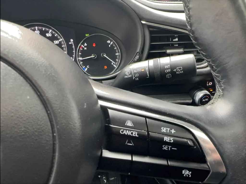 Mazda CX-30 photo 40