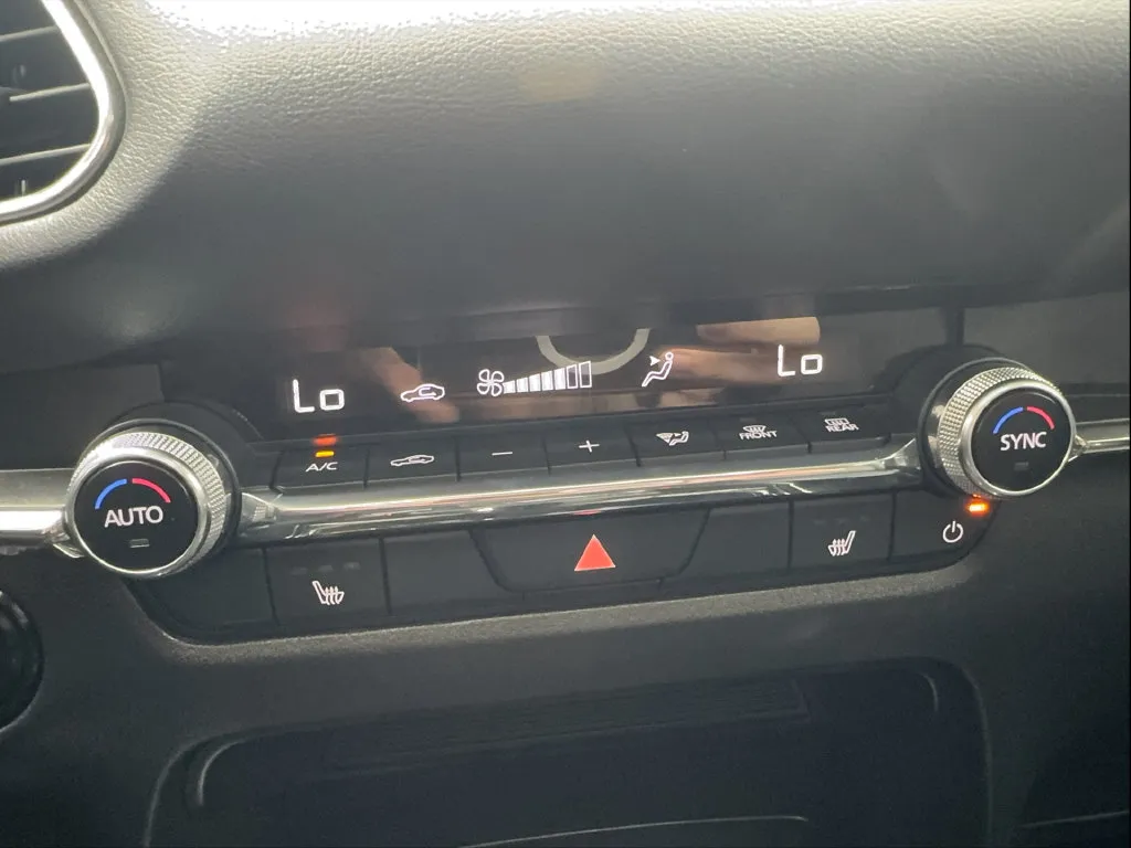 Mazda CX-30 photo 41